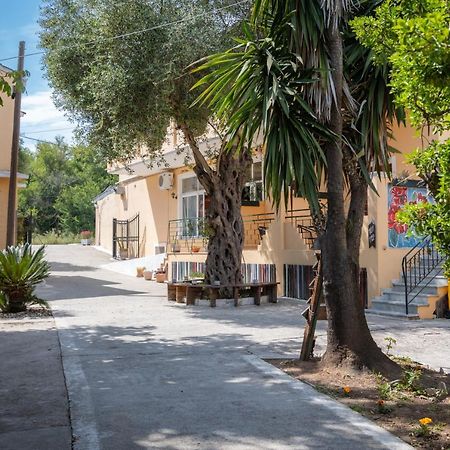 Wilde Rose Hotel Dasziá Kültér fotó