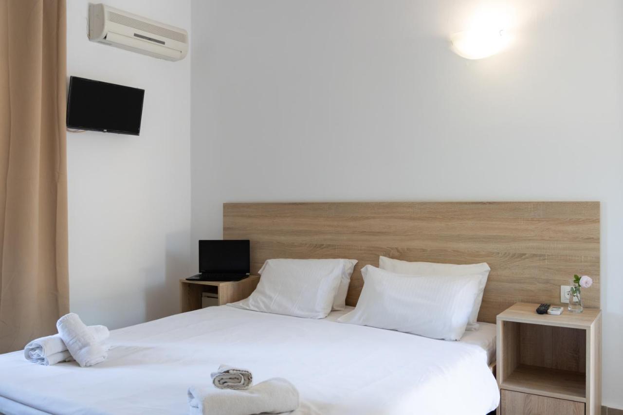 Wilde Rose Hotel Dasziá Kültér fotó