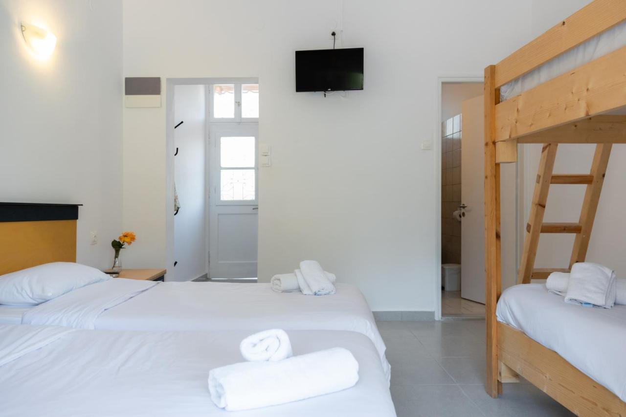 Wilde Rose Hotel Dasziá Kültér fotó