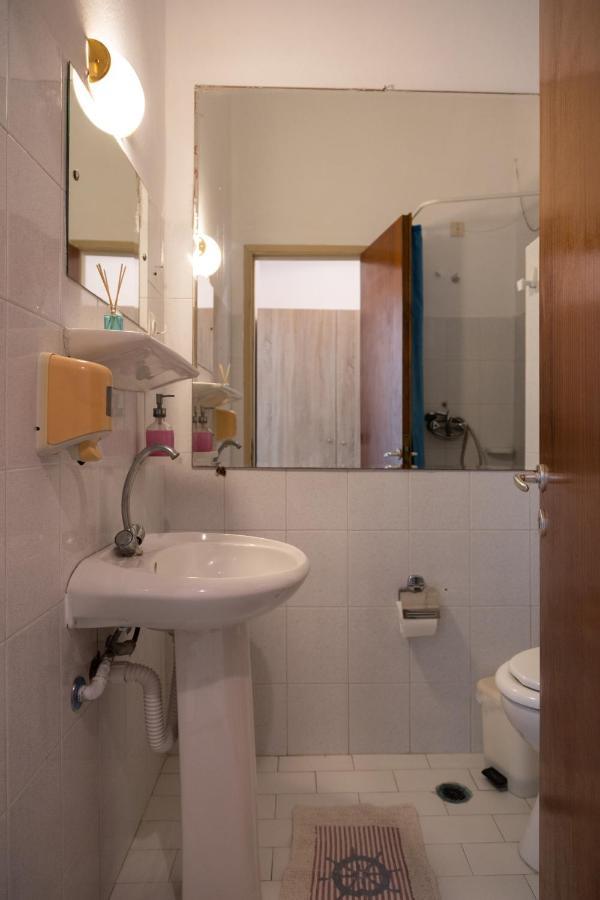 Wilde Rose Hotel Dasziá Kültér fotó