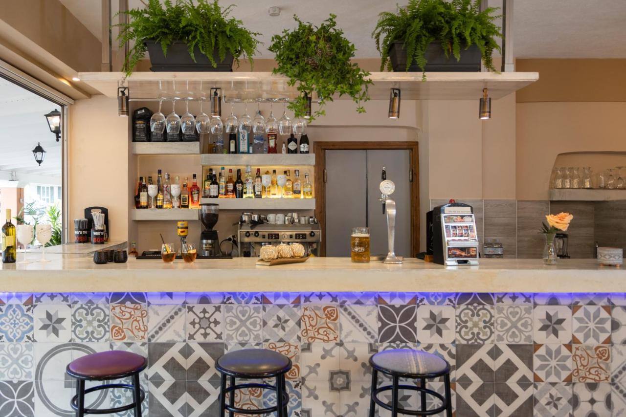 Wilde Rose Hotel Dasziá Kültér fotó