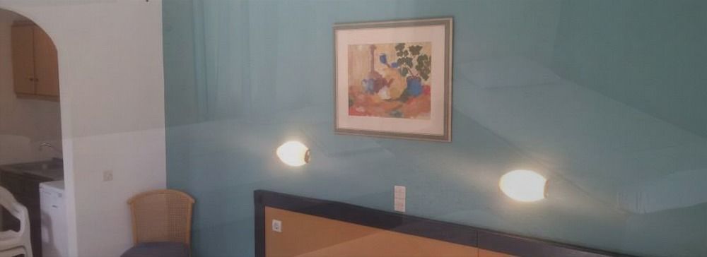 Wilde Rose Hotel Dasziá Kültér fotó