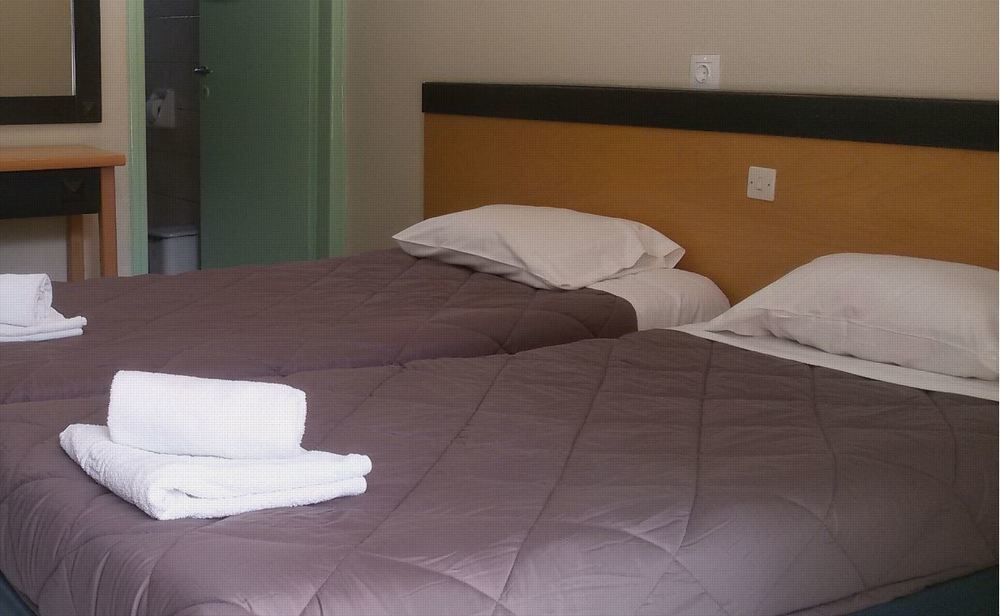 Wilde Rose Hotel Dasziá Kültér fotó