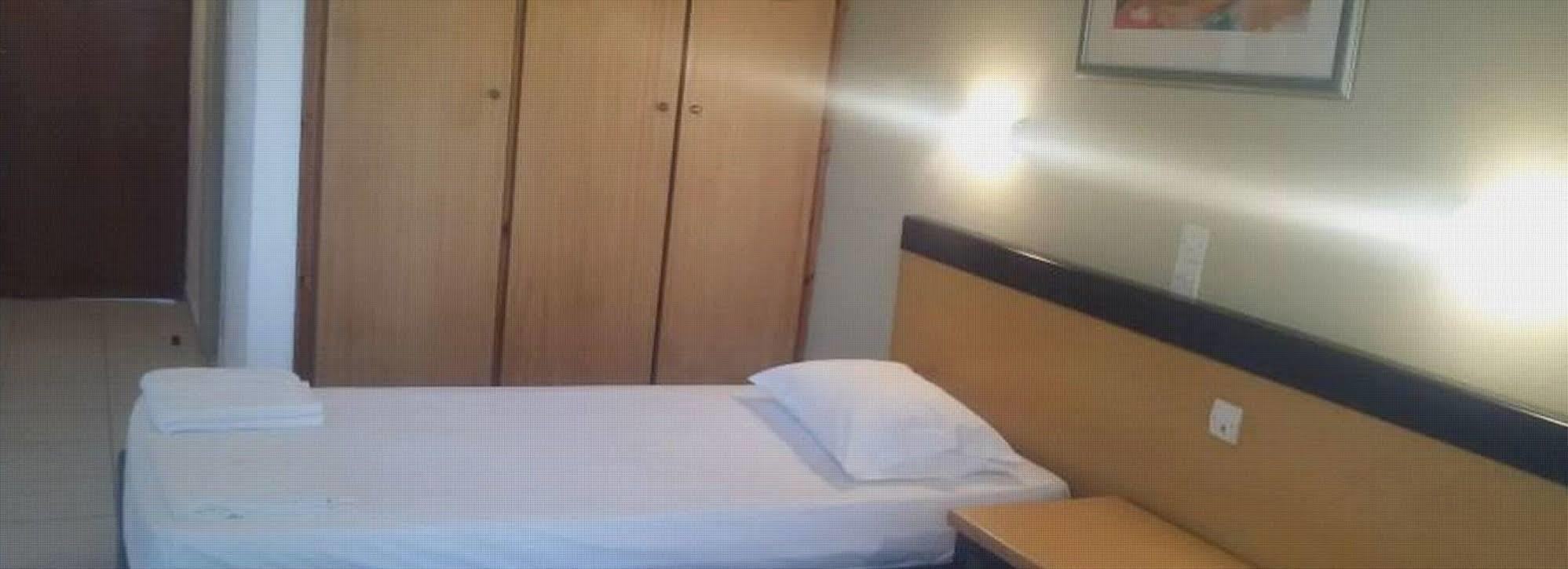 Wilde Rose Hotel Dasziá Kültér fotó